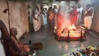 Sharadiya  Navaratri 2020  Day 8 (24.10.2020) – SCM Shirali –  Chandika Homa –H.H.Swamiji during Purnahuti 